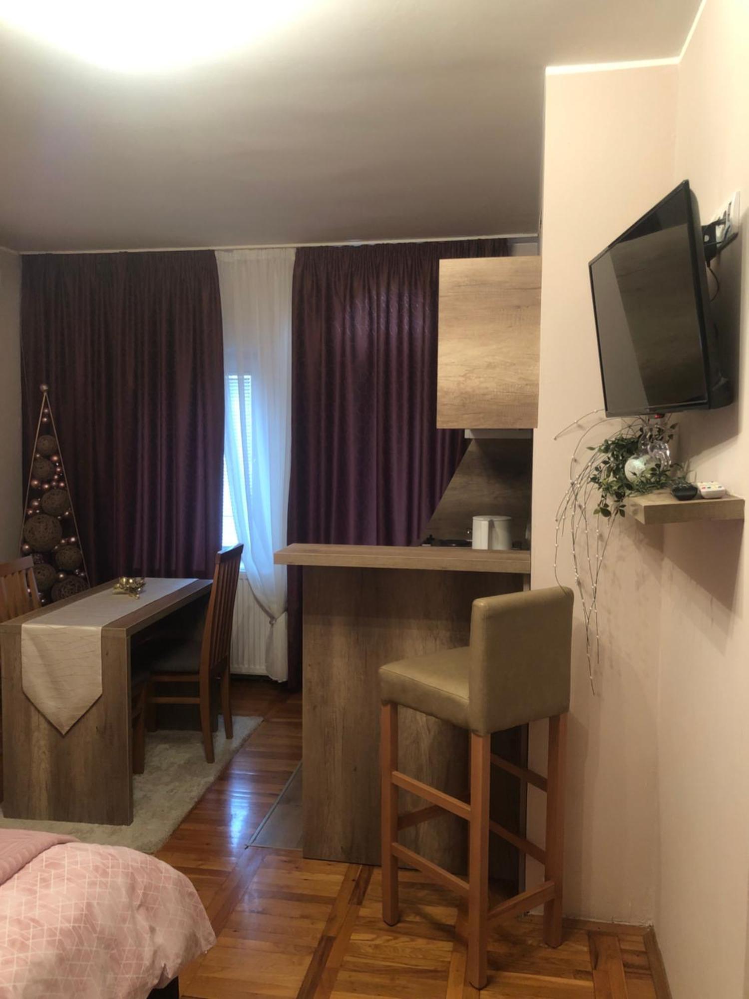 Dunja Apartment *